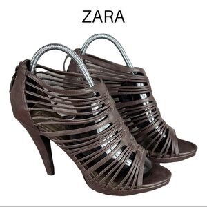 Zara Trafulac sz 40 US 10 brown strappy peeptoe heeled sandals